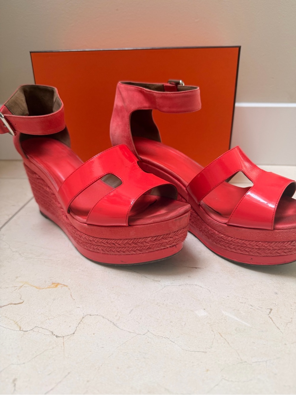 Hermes Red Wedge Espadrille Sandals - Picture 3 of 3